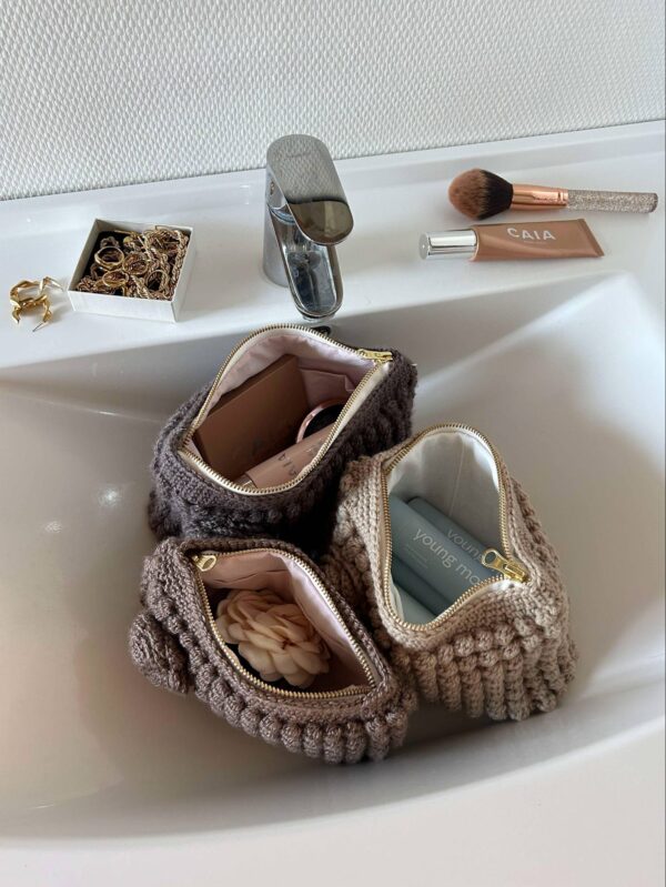 Clutch Crochet Pattern