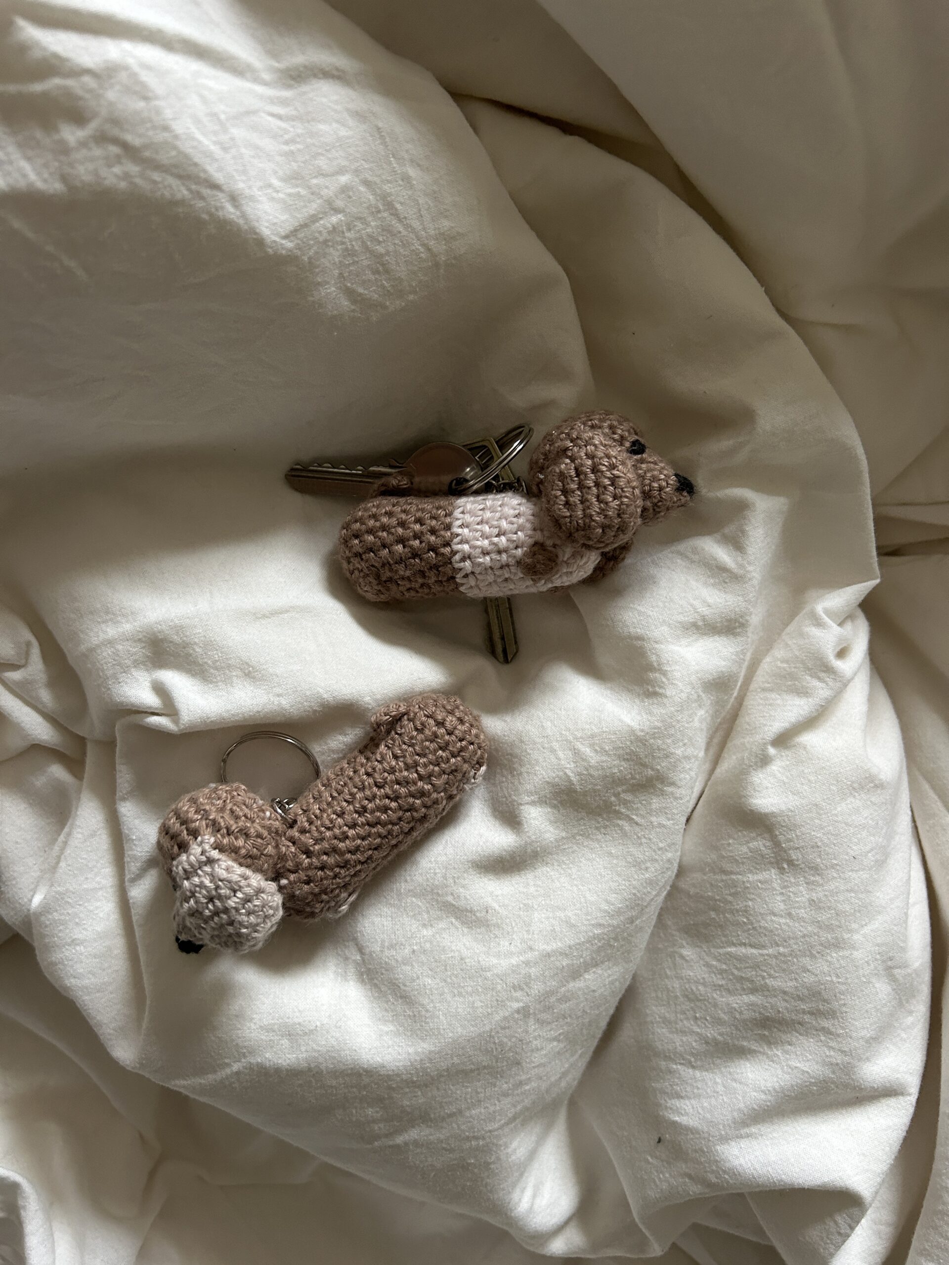 Dachshund Charm Crochet Pattern - Image 8