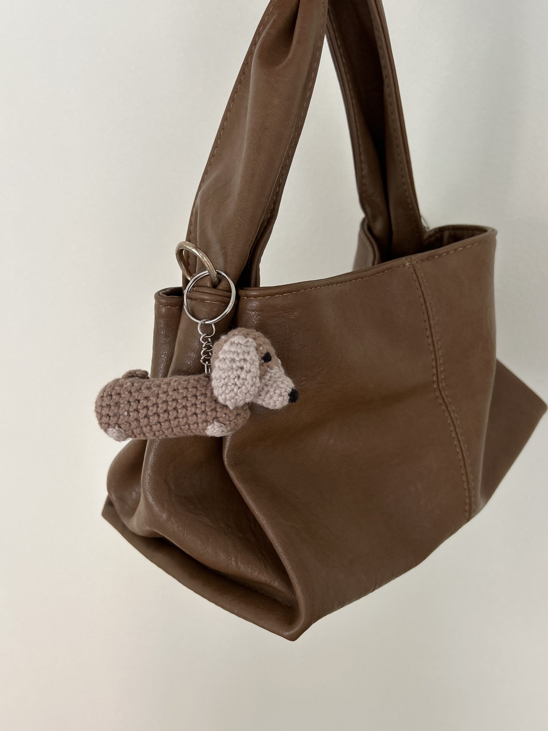 Dachshund Charm Crochet Pattern - Image 4