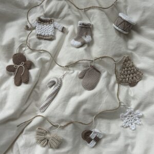 Bow Ornament Crochet Pattern - Image 4