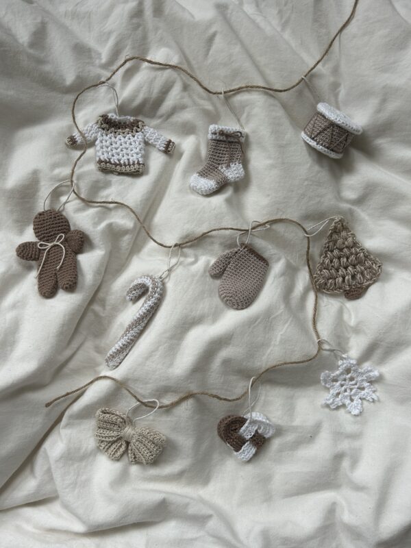 Bow Ornament Crochet Pattern