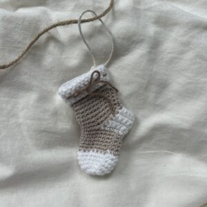 Christmas Stocking Ornament Crochet Pattern - Image 4
