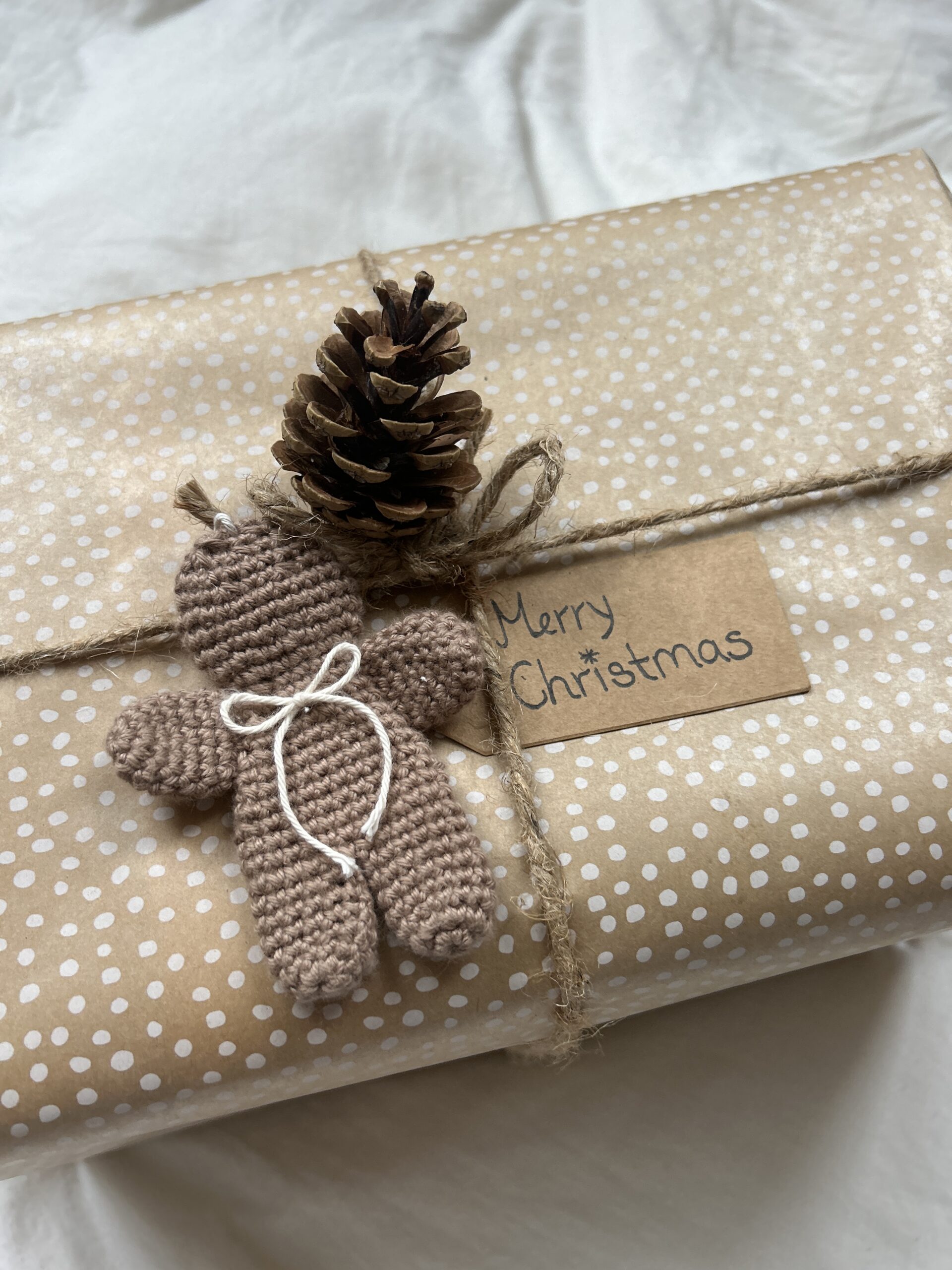 Gingerbread Ornament Crochet Pattern - Image 3