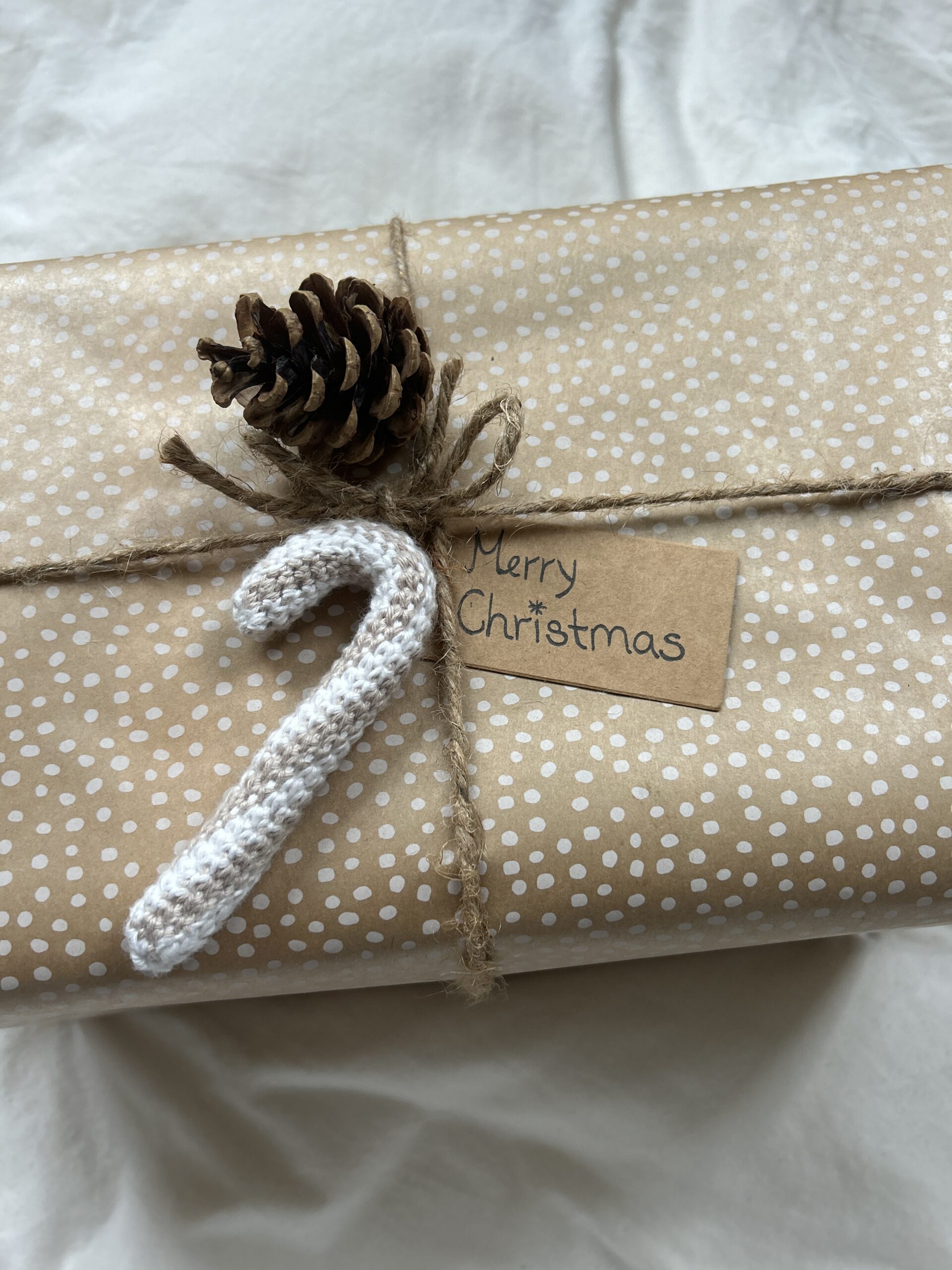 Candy Cane Ornament Crochet Pattern - Image 3