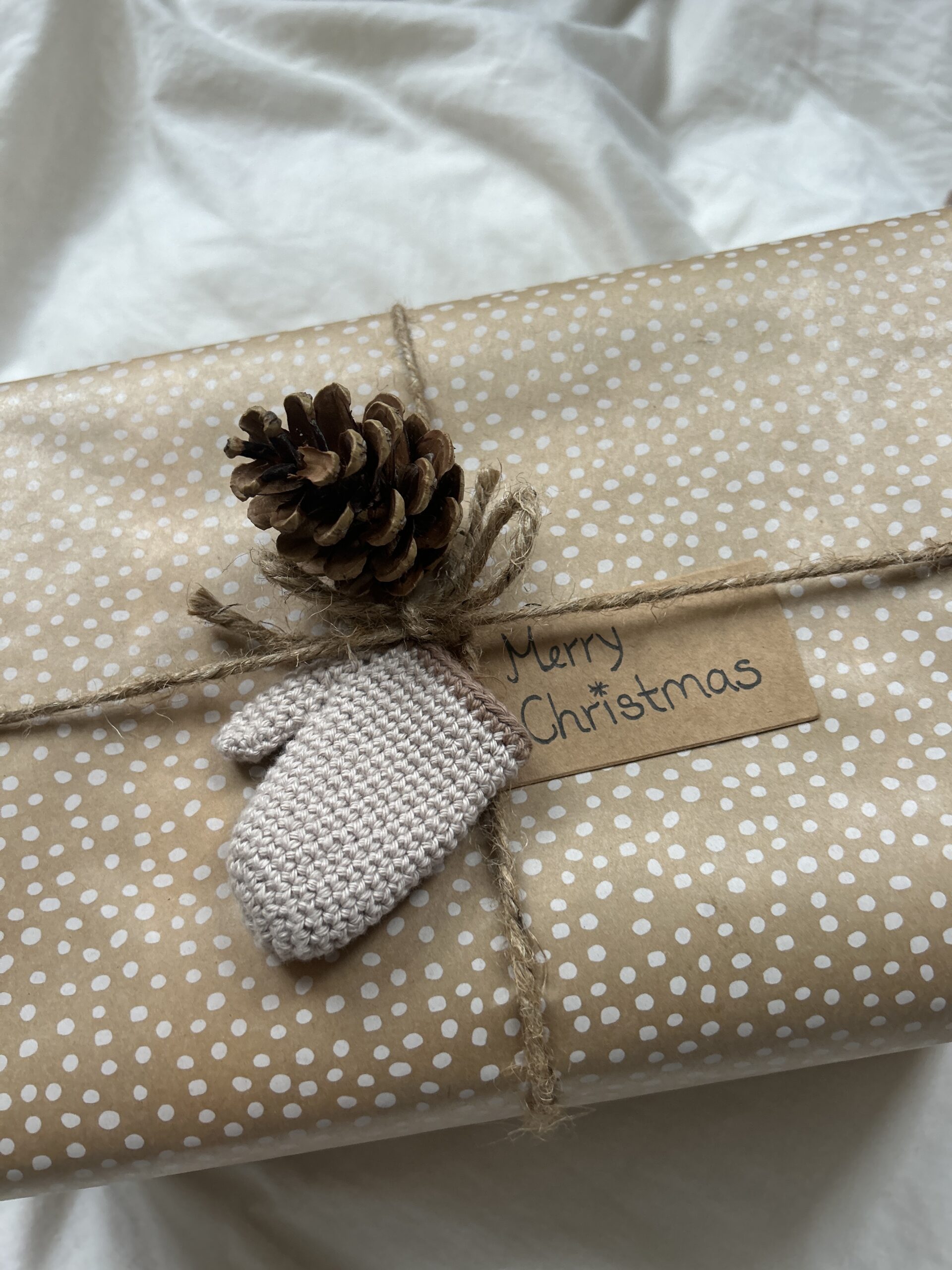 Mitten Ornament Crochet Pattern - Image 5